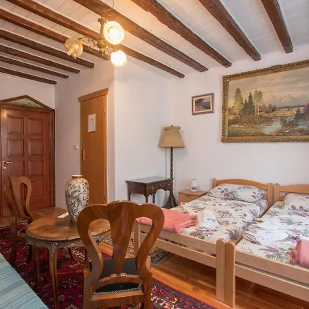 Apartment In Historic Center Porec